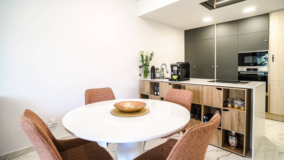 Sale - Apartment - Torrevieja - Torrevieja Centro
