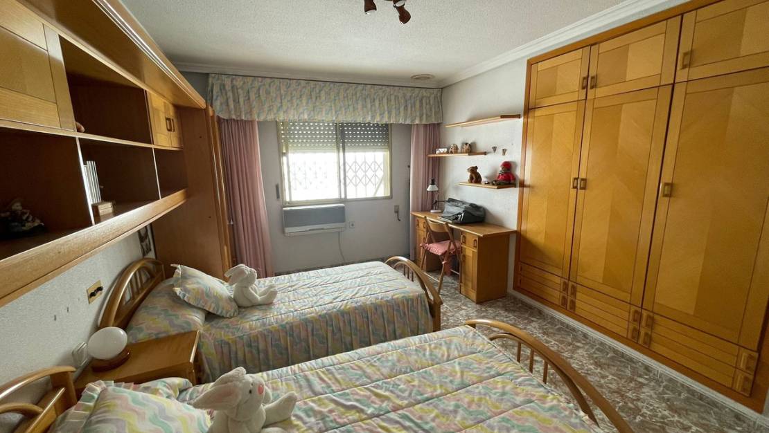 Sale - Apartment - Torrevieja - Torrevieja Centro