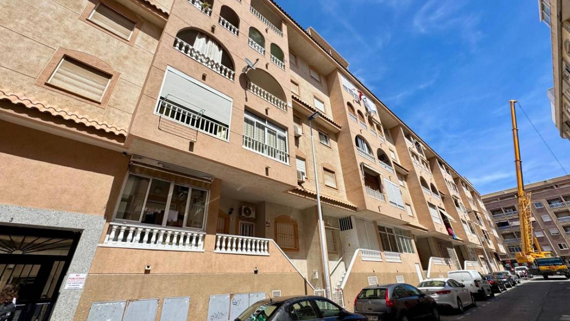 Sale - Apartment - Torrevieja - Torrevieja Centro