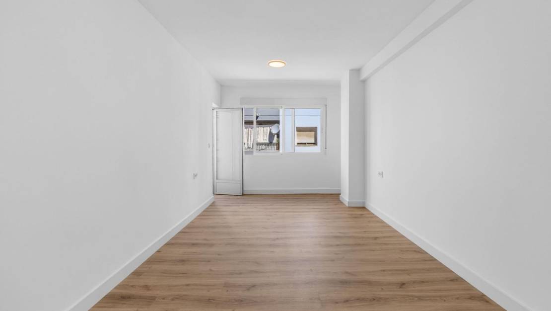 Sale - Apartment - Torrevieja - Torrevieja Centro