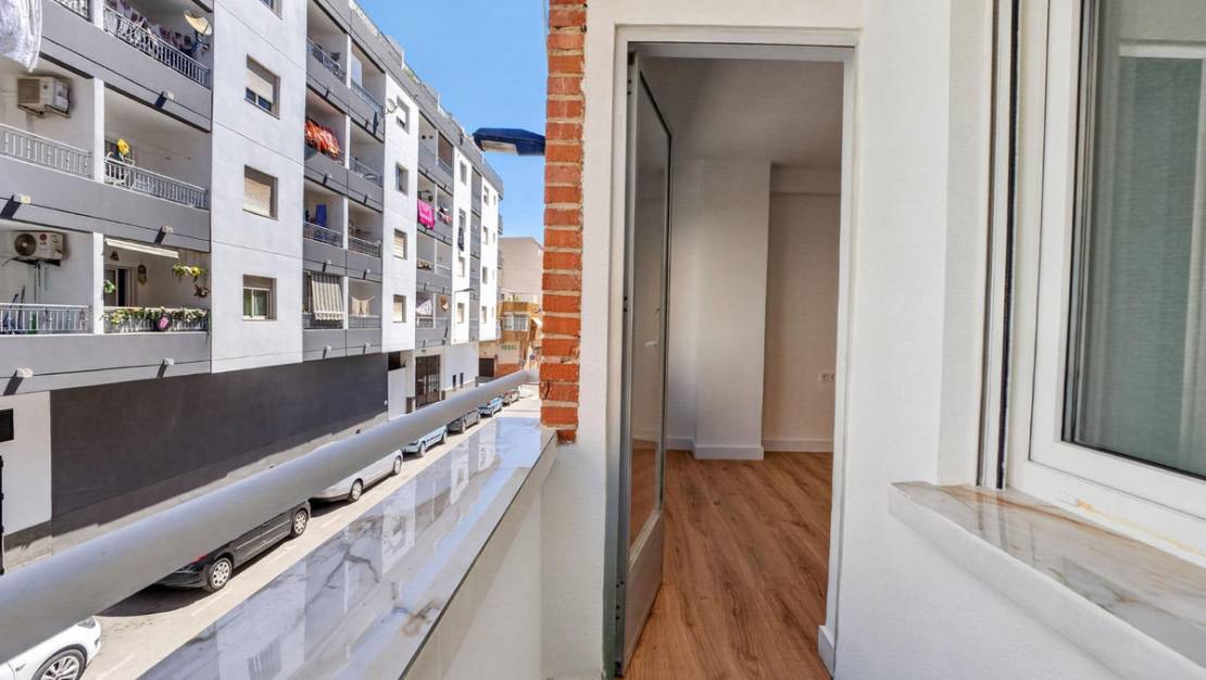 Sale - Apartment - Torrevieja - Torrevieja Centro
