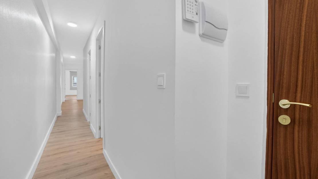 Sale - Apartment - Torrevieja - Torrevieja Centro