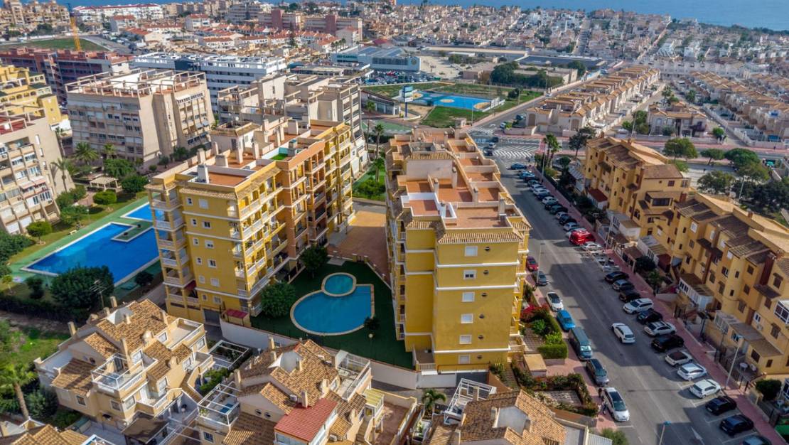 Sale - Apartment - Torrevieja - Torrevieja Centro