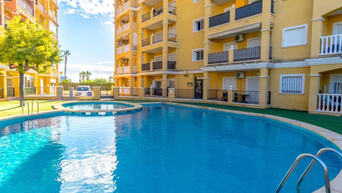 Sale - Apartment - Torrevieja - Torrevieja Centro