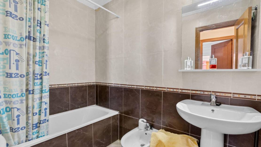 Sale - Apartment - Torrevieja - Torrevieja Centro