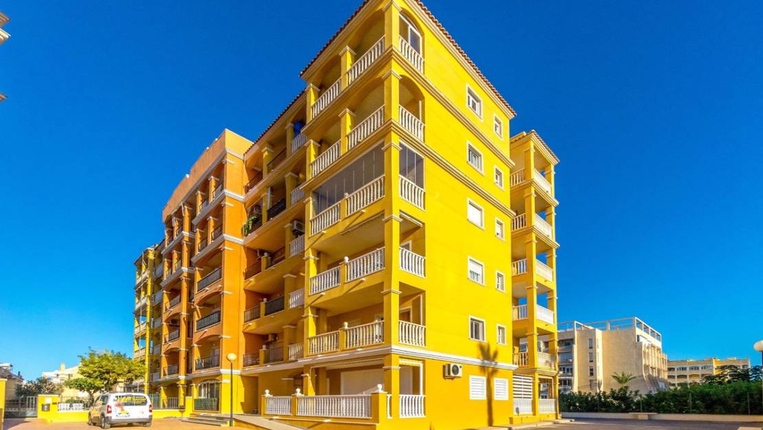Sale - Apartment - Torrevieja - Torrevieja Centro