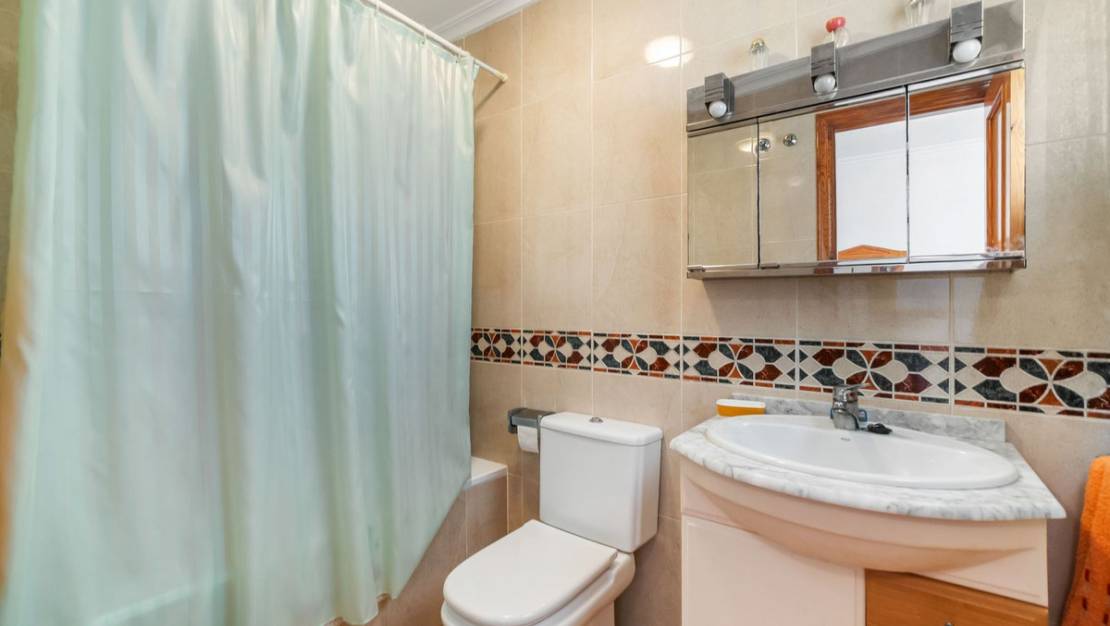 Sale - Apartment - Torrevieja - Torrevieja Centro