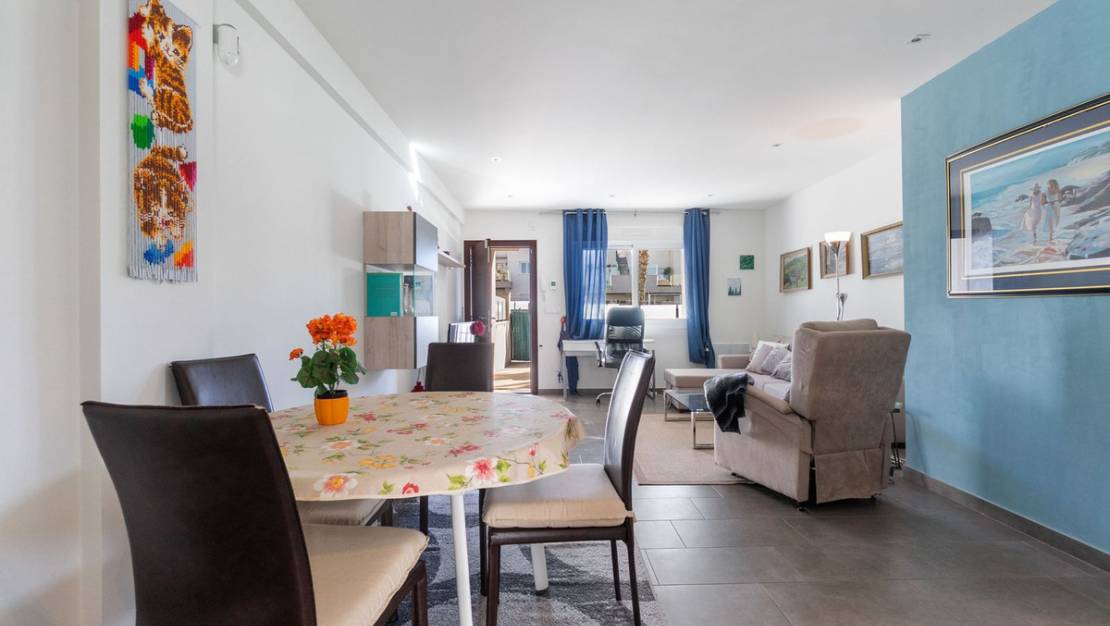 Sale - Apartment - Torrevieja - Torrevieja Centro