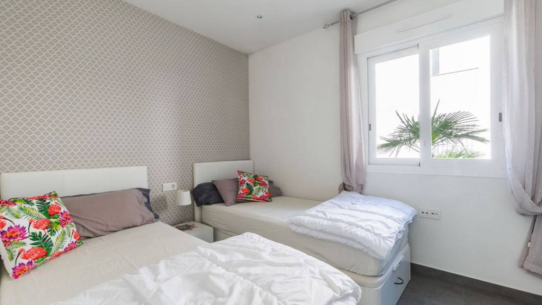 Sale - Apartment - Torrevieja - Torrevieja Centro