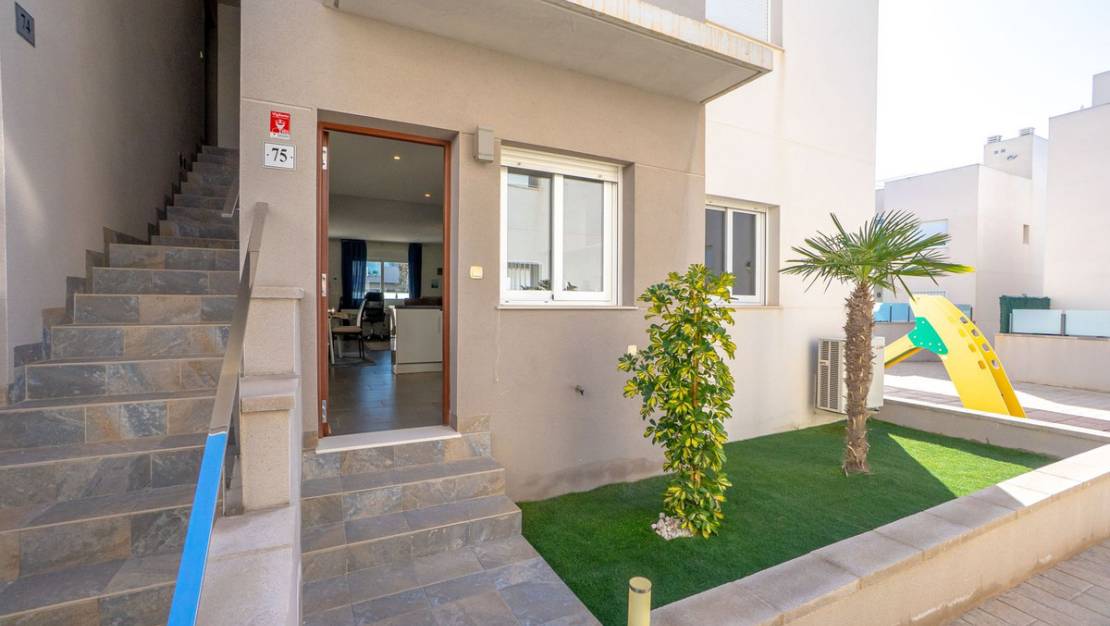 Sale - Apartment - Torrevieja - Torrevieja Centro