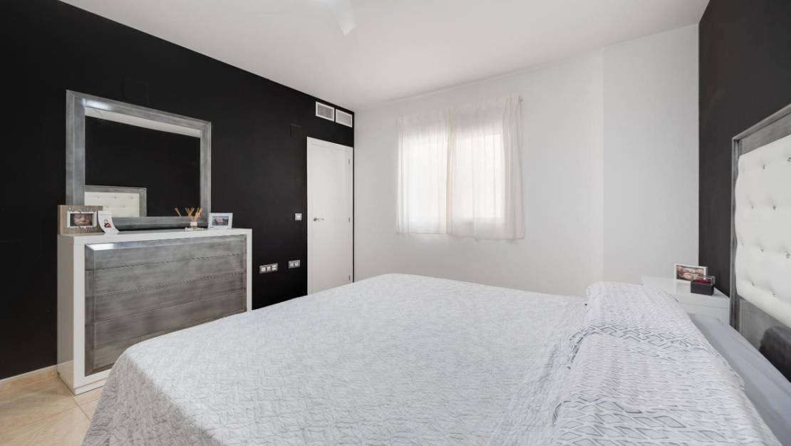 Sale - Apartment - Torrevieja - Torrevieja Centro
