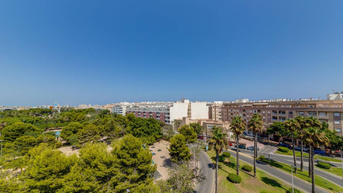 Sale - Apartment - Torrevieja - Torrevieja Centro