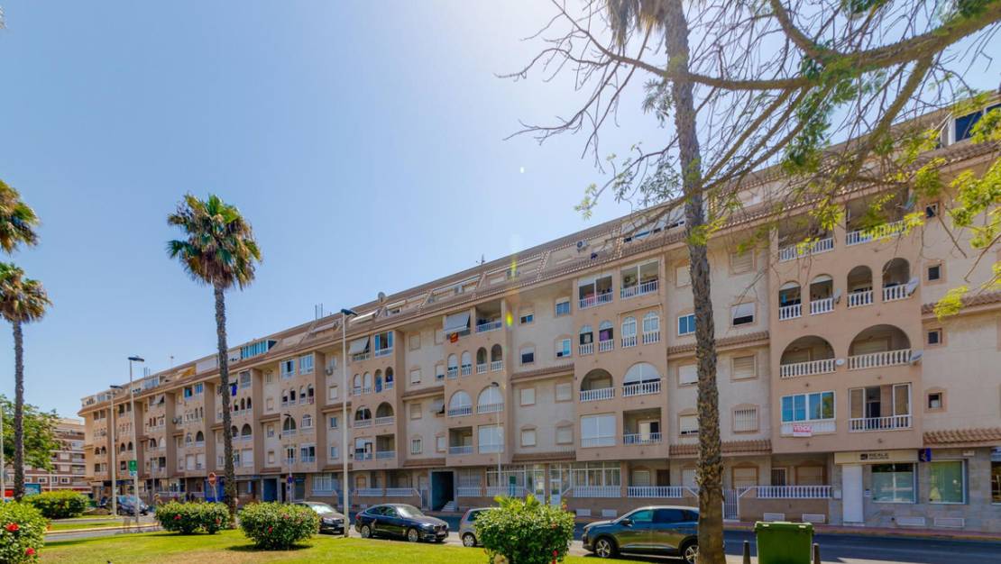 Sale - Apartment - Torrevieja - Torrevieja Centro