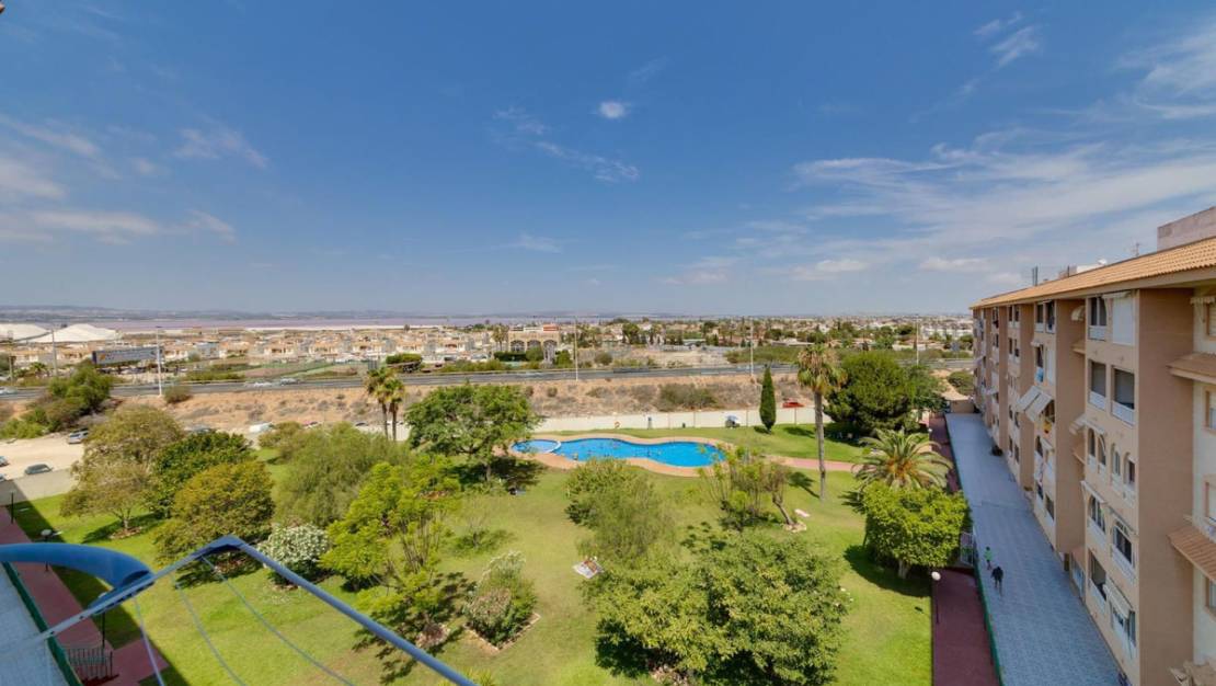 Sale - Apartment - Torrevieja - Torrevieja Centro