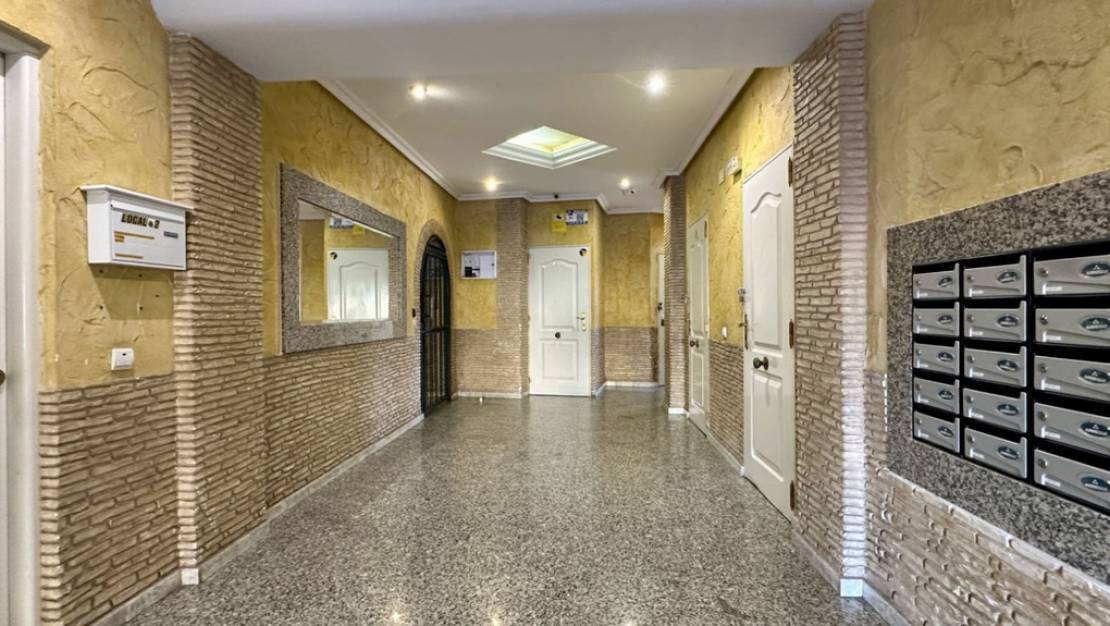 Sale - Apartment - Torrevieja - Torrevieja Centro
