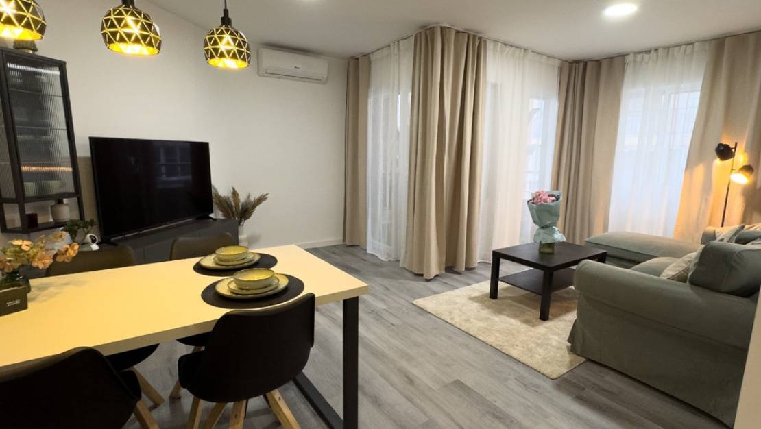 Sale - Apartment - Torrevieja - Torrevieja Centro