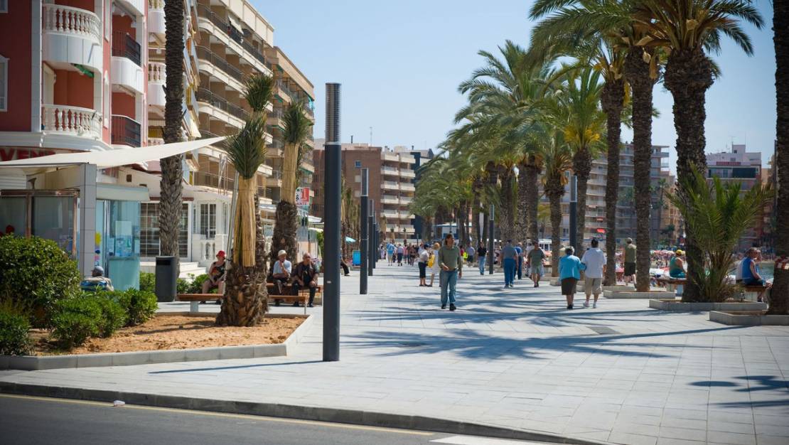 Sale - Apartment - Torrevieja - Torrevieja Centro