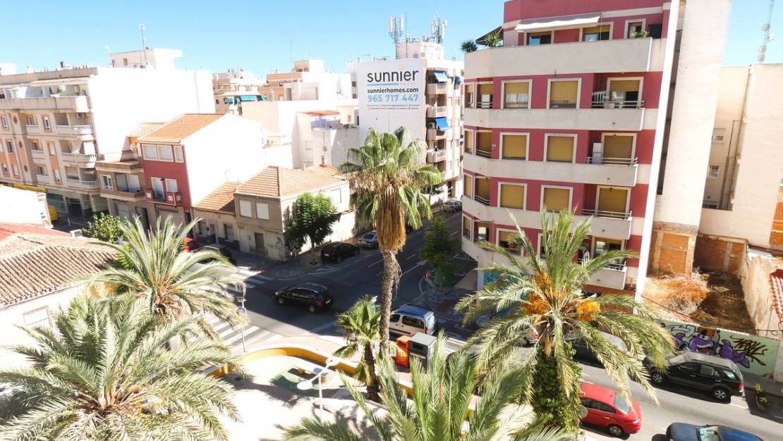 Sale - Apartment - Torrevieja - Torrevieja Centro