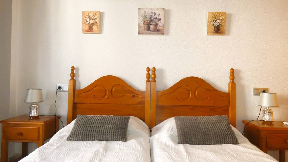 Sale - Apartment - Torrevieja - Torrevieja Centro