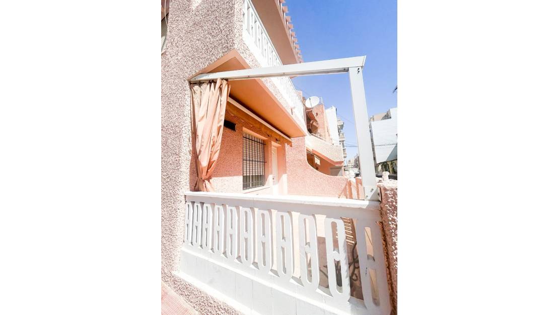 Sale - Apartment - Torrevieja - Torrevieja Centro