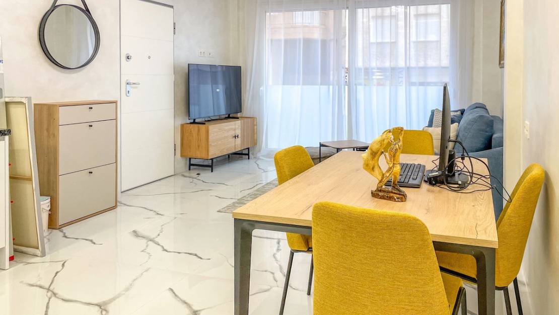 Sale - Apartment - Torrevieja - Torrevieja Centro
