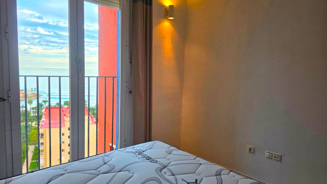 Sale - Apartment - Torrevieja - Torrevieja Centro