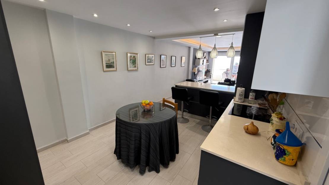 Sale - Apartment - Torrevieja - Torrevieja Centro