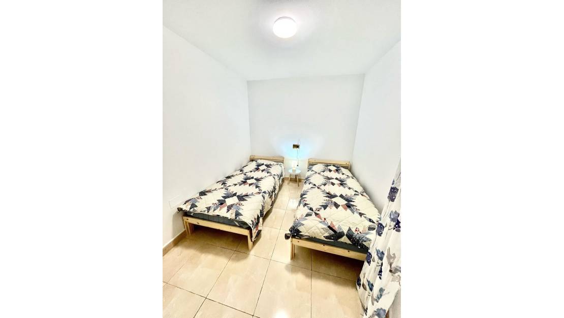 Sale - Apartment - Torrevieja - Torrevieja Centro