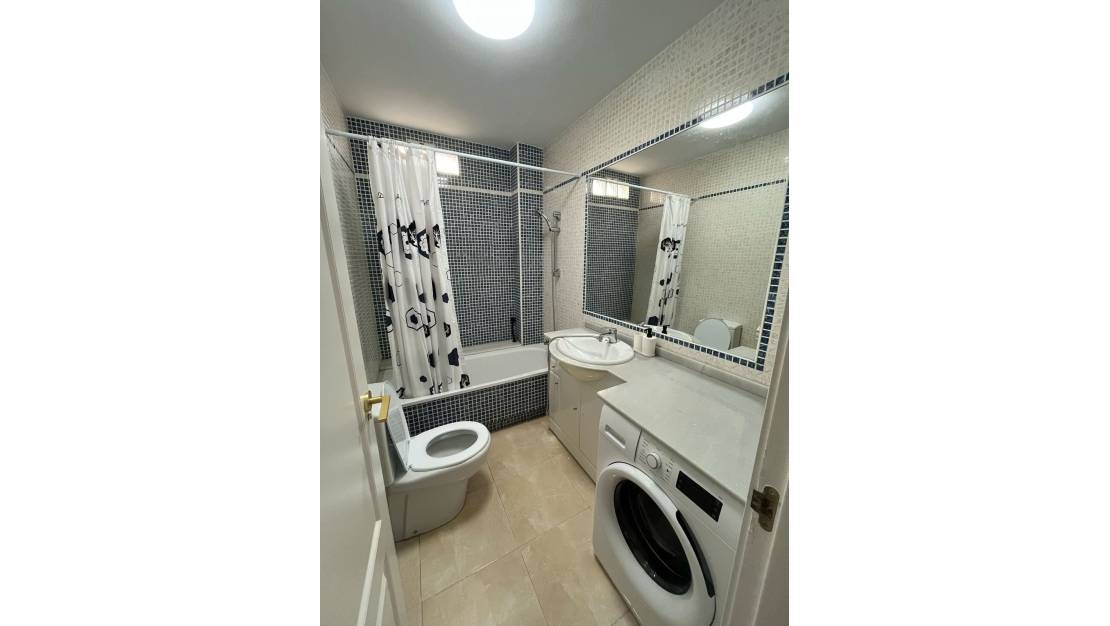 Sale - Apartment - Torrevieja - Torrevieja Centro