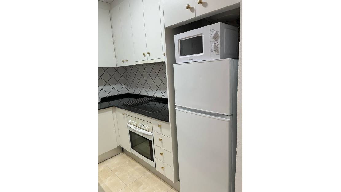 Sale - Apartment - Torrevieja - Torrevieja Centro