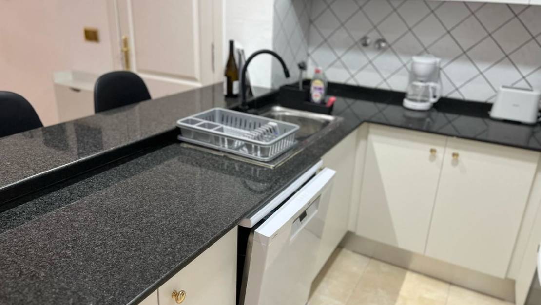 Sale - Apartment - Torrevieja - Torrevieja Centro