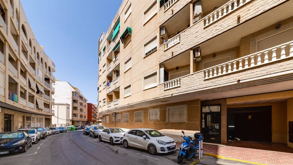 Sale - Apartment - Torrevieja - Torrevieja Centro