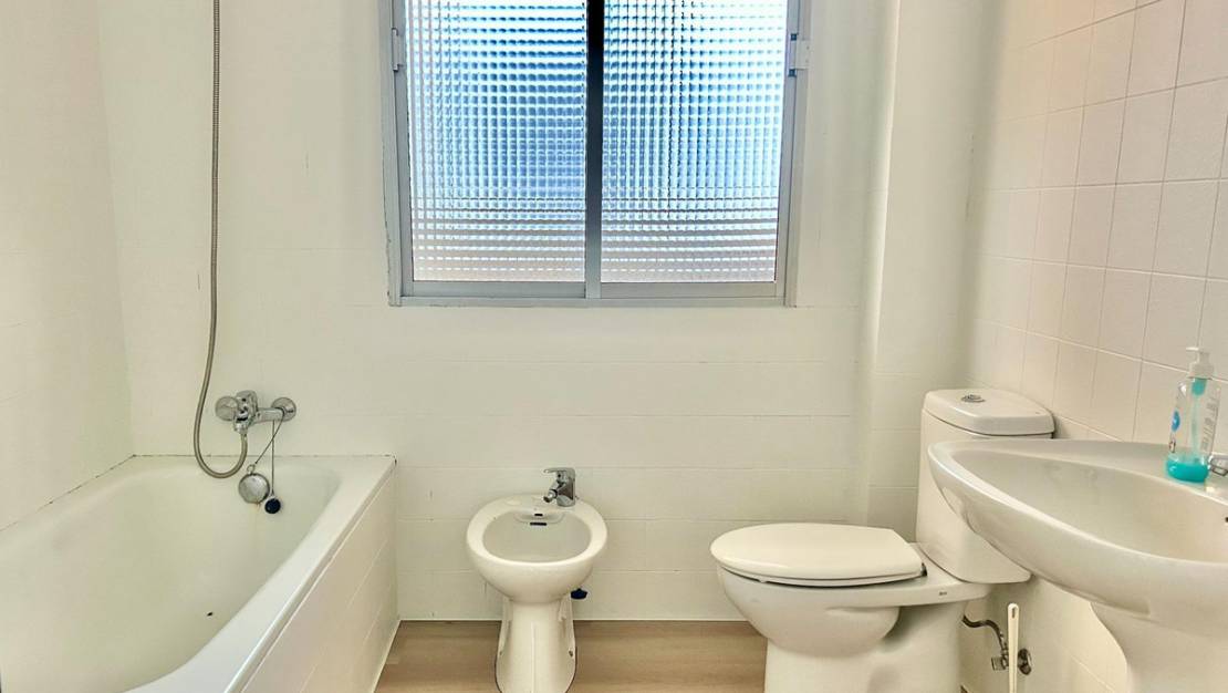 Sale - Apartment - Torrevieja - Torrevieja Centro