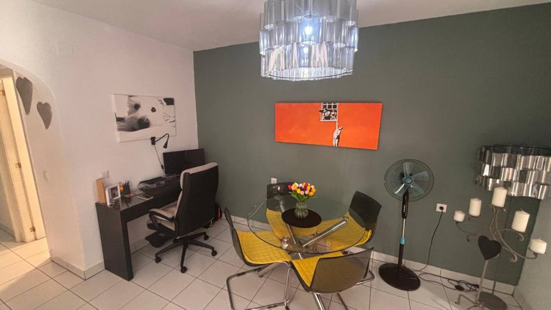 Sale - Apartment - Torrevieja - Torrevieja Centro