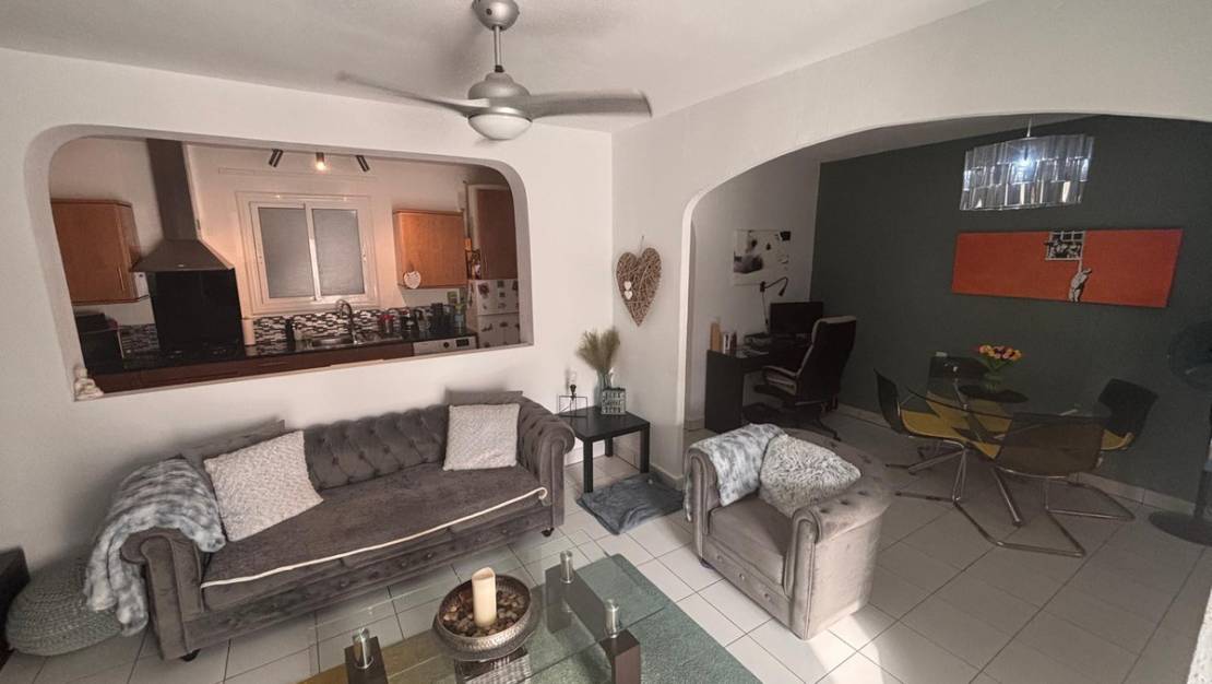 Sale - Apartment - Torrevieja - Torrevieja Centro