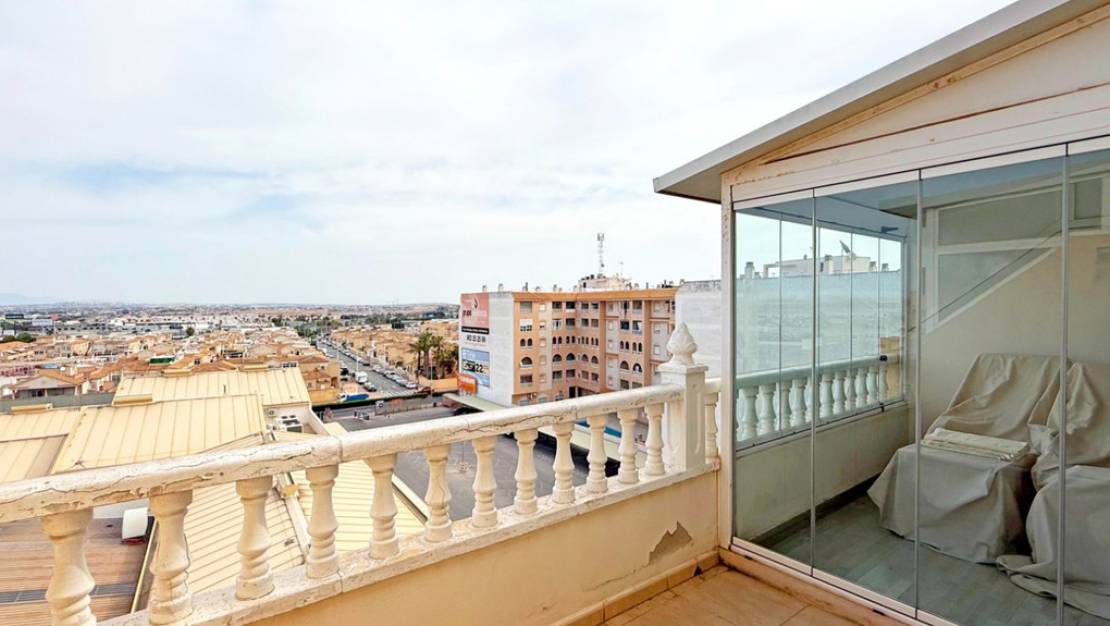 Sale - Apartment - Torrevieja - Torrevieja Centro