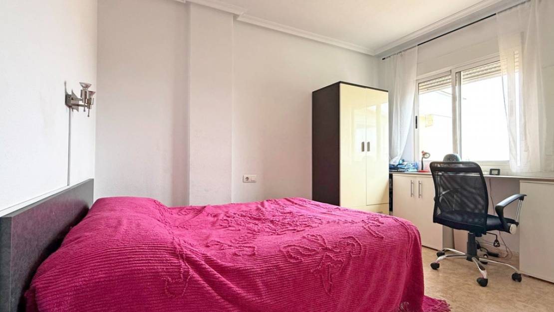 Sale - Apartment - Torrevieja - Torrevieja Centro