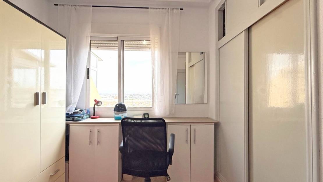 Sale - Apartment - Torrevieja - Torrevieja Centro