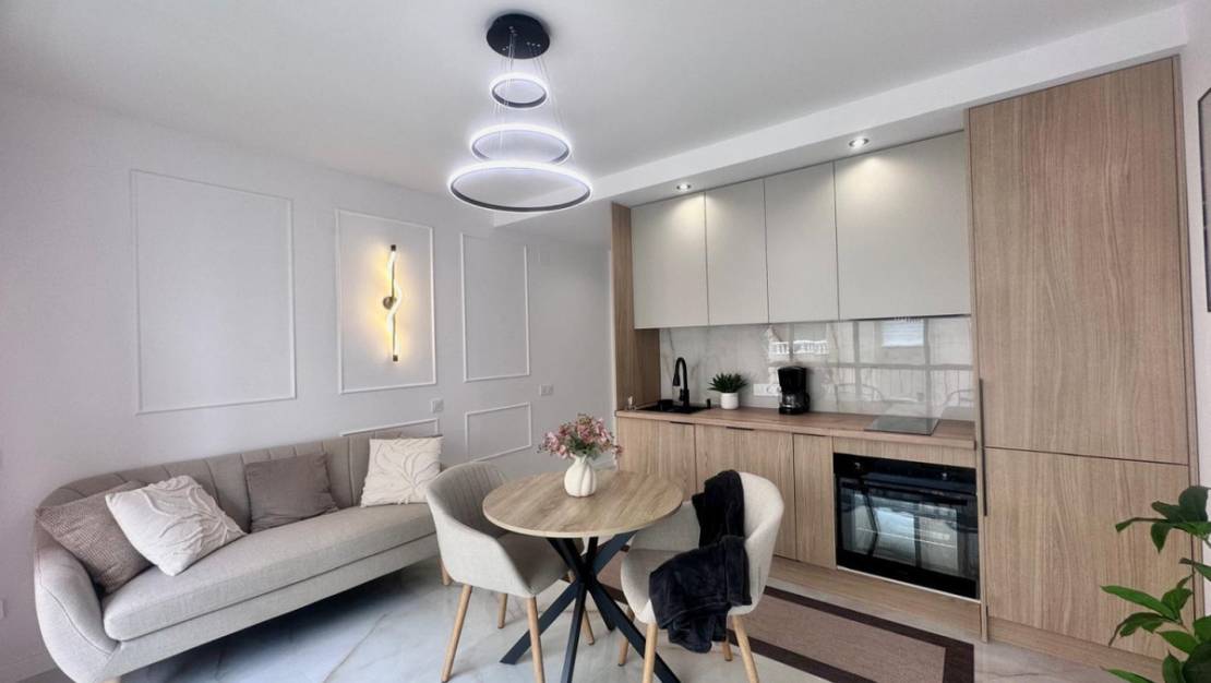 Sale - Apartment - Torrevieja - Torrevieja Centro