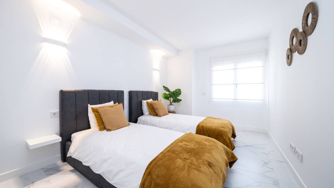 Sale - Apartment - Torrevieja - Torrevieja Centro