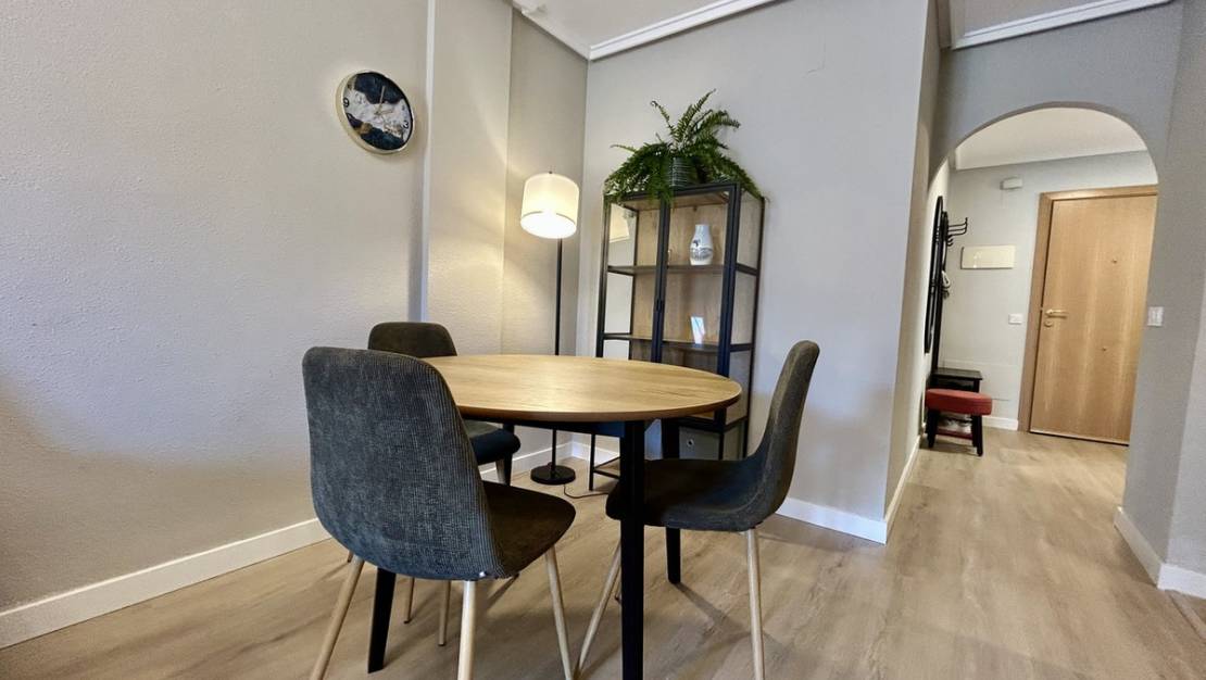 Sale - Apartment - Torrevieja - Torrevieja Centro
