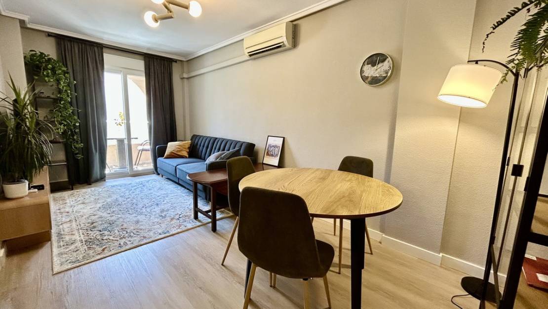 Sale - Apartment - Torrevieja - Torrevieja Centro