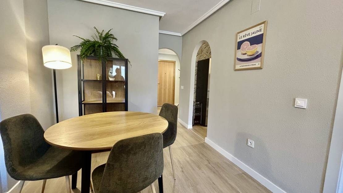 Sale - Apartment - Torrevieja - Torrevieja Centro