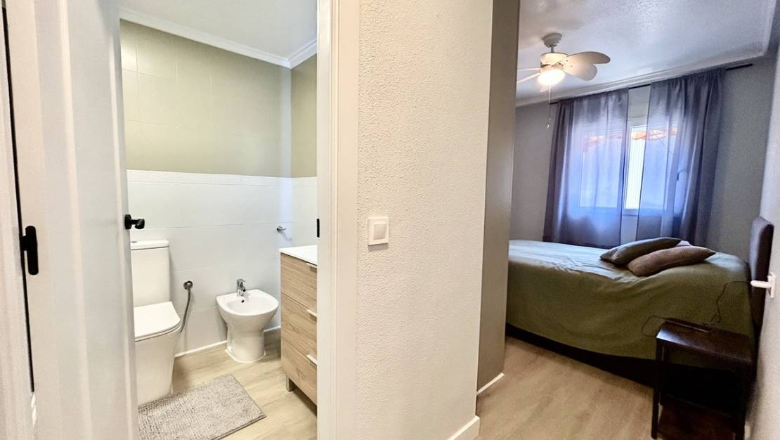 Sale - Apartment - Torrevieja - Torrevieja Centro