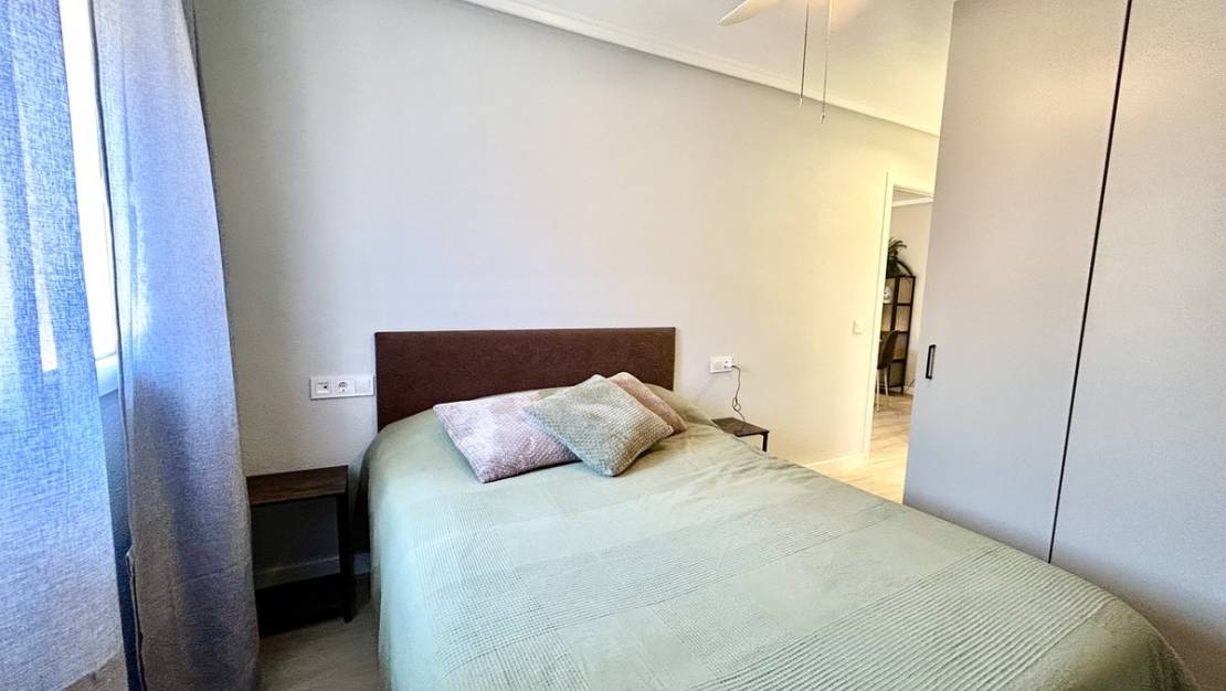 Sale - Apartment - Torrevieja - Torrevieja Centro