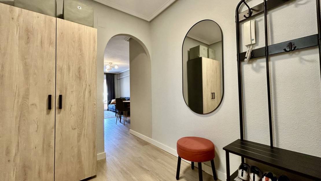 Sale - Apartment - Torrevieja - Torrevieja Centro