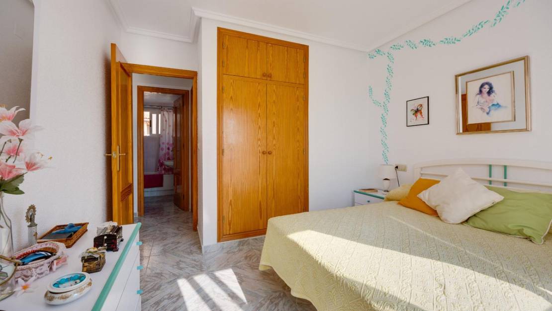 Sale - Apartment - Torrevieja - Torrevieja Centro
