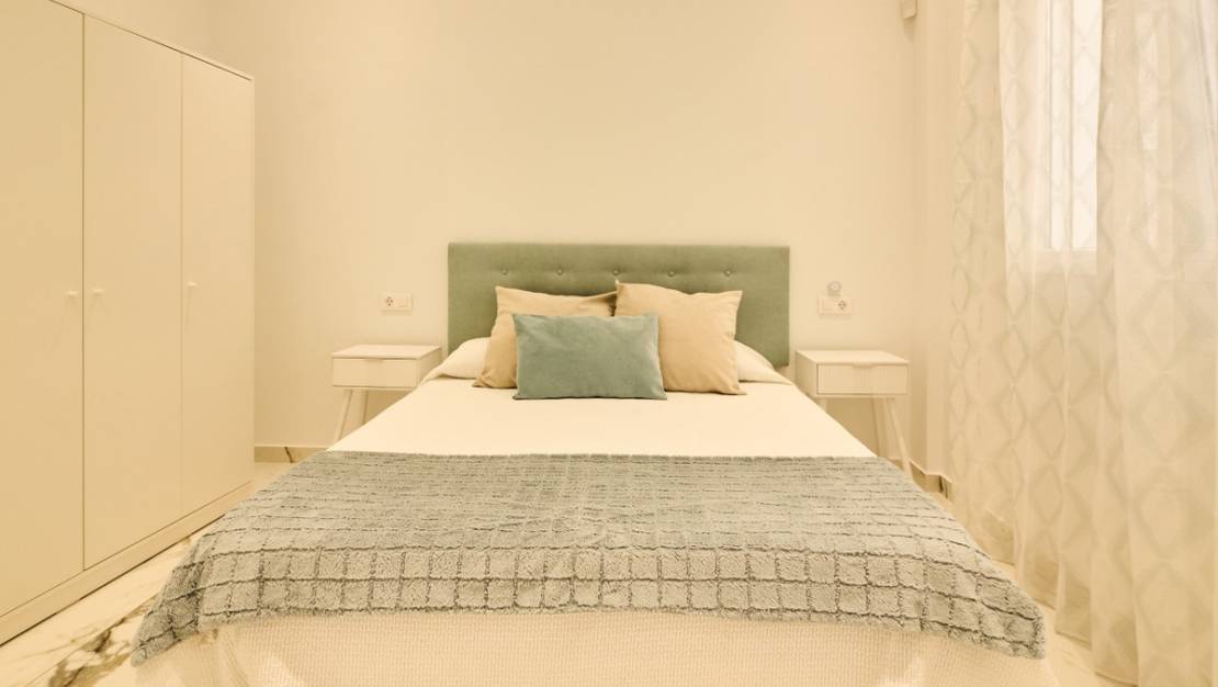 Sale - Apartment - Torrevieja - Torrevieja Centro