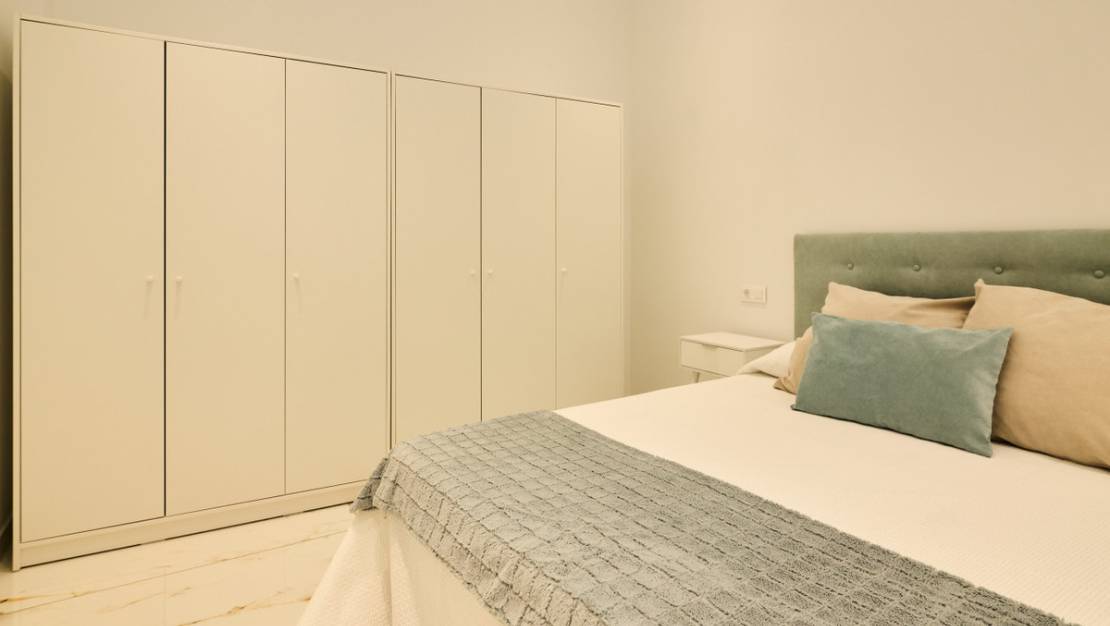 Sale - Apartment - Torrevieja - Torrevieja Centro