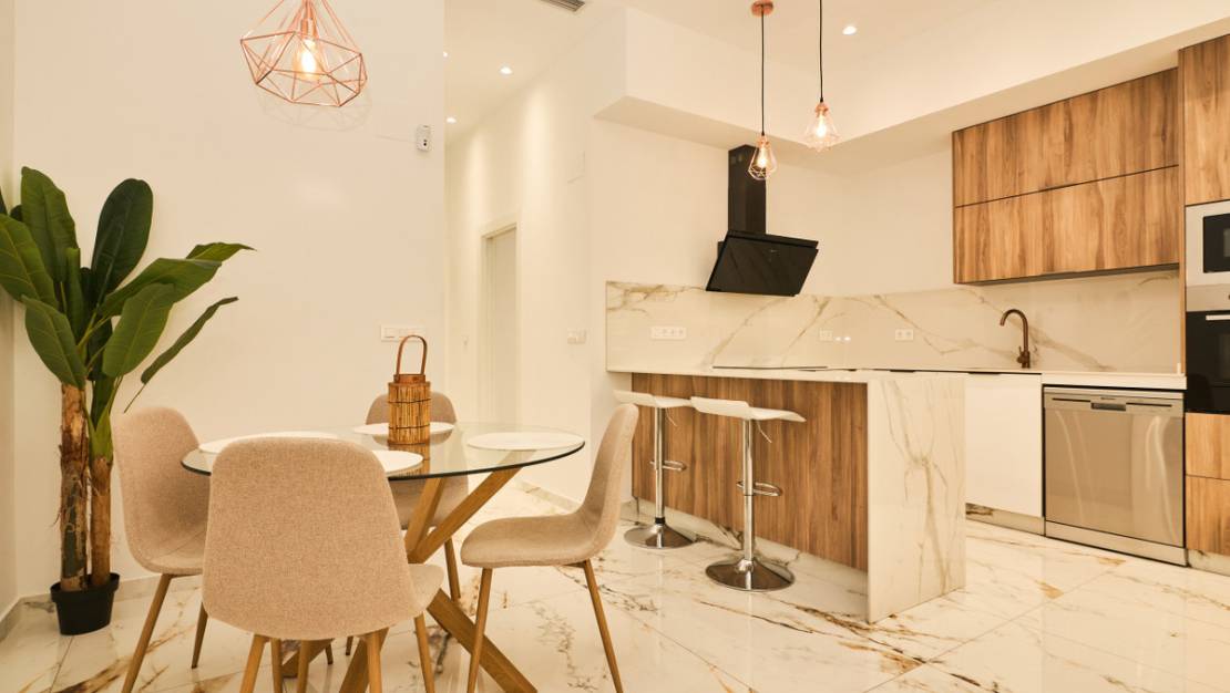 Sale - Apartment - Torrevieja - Torrevieja Centro
